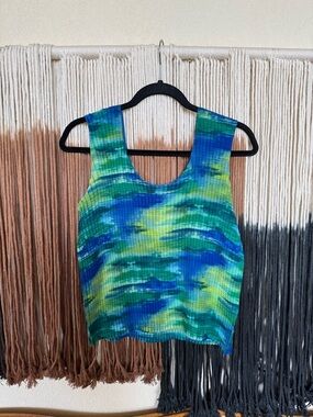 Blue and green tie-dye Koret tank top; excellent condition
